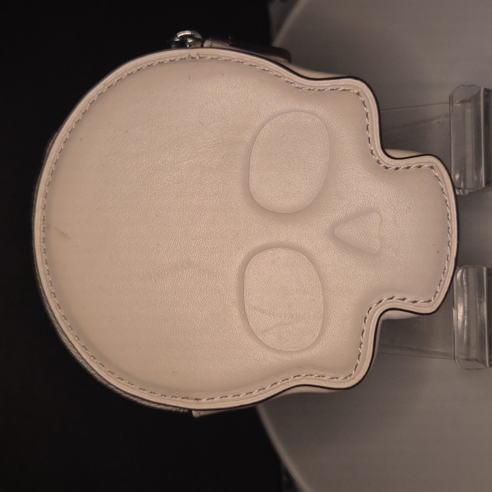 Coach- Bone White Skull Coin Purse